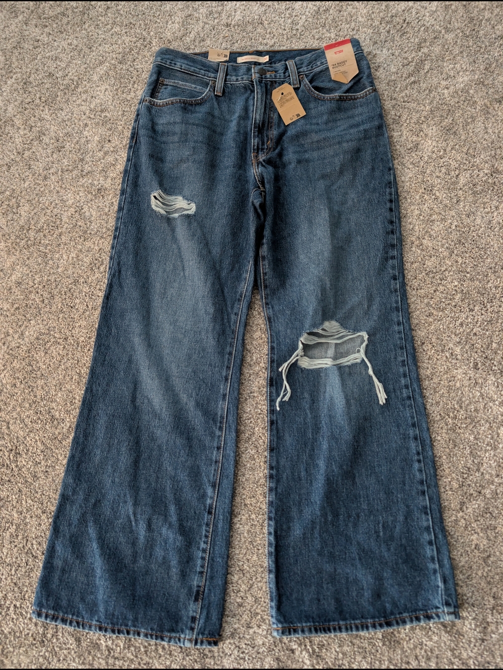 NWT Levi’s '94 Baggy Bootcut Distressed Medium Wash Jeans 30x31